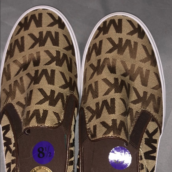 Michael Michael Kors size 8.5 slip on sneakers - Picture 5 of 8